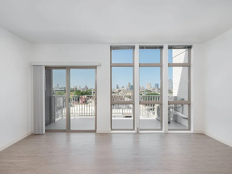 Quartet Apartments — Photo 13