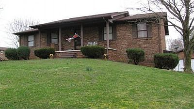 1st image of 303 Cloverleaf Ct