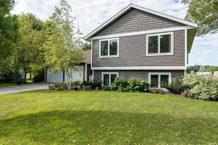1st image of 421 Lockwood Dr