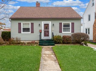 565 Riley St, Lansing, MI 48910