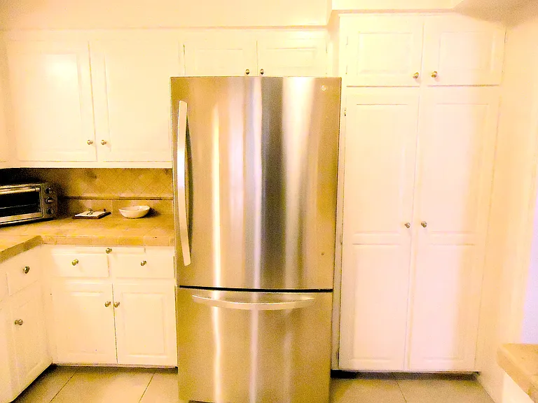8840 Huntington Dr #3 — Photo 5