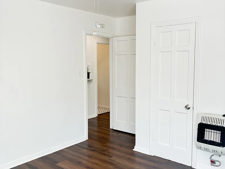 110 W Oakview Pl #2 — Photo 8