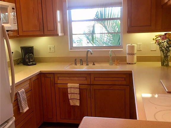 3rd image of 2600 SE Ocean Blvd Unit Un Ee 15