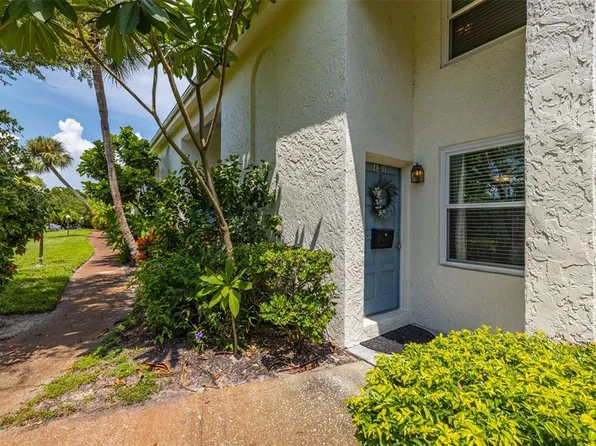 4201 La Sorrento Ct, Tampa, FL 33611