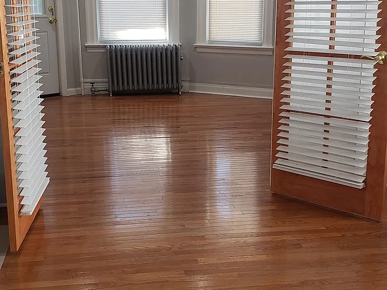 305 Woodside Ave #2 — Photo 1