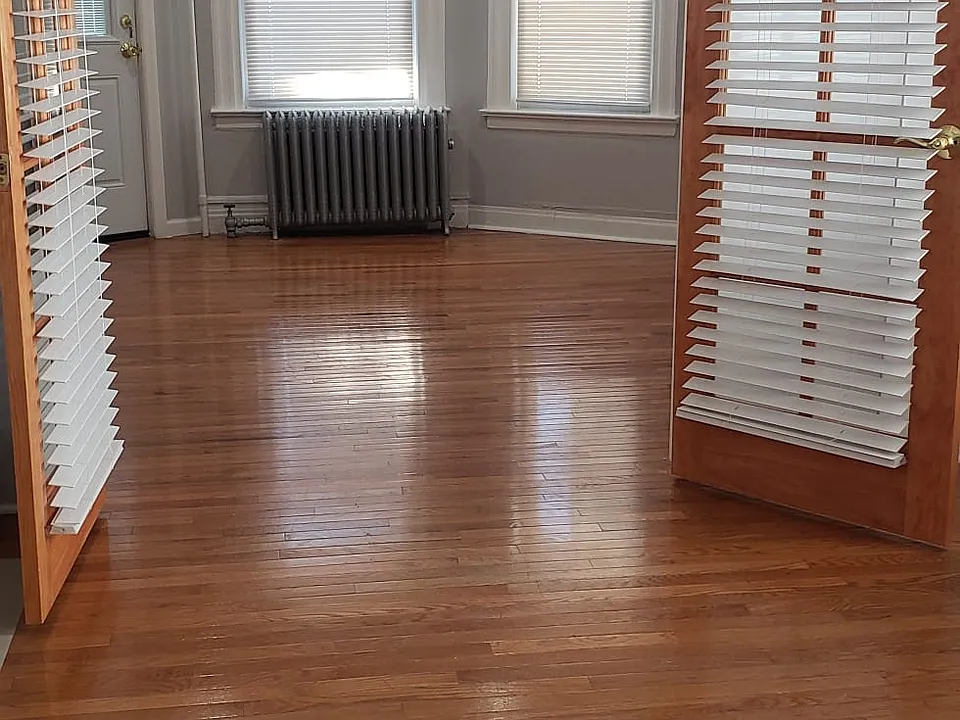 305 Woodside Ave #2