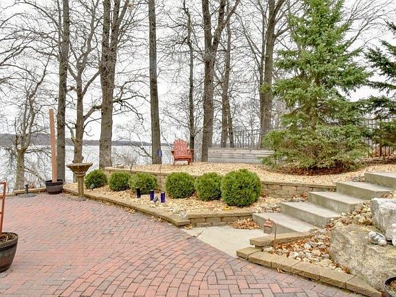 Beautiful Patio Area for Entertaining