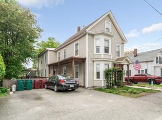 12 Wachusett St, Lowell, MA 01850