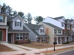 6382 Olmadison Pl, College Park, GA 30349