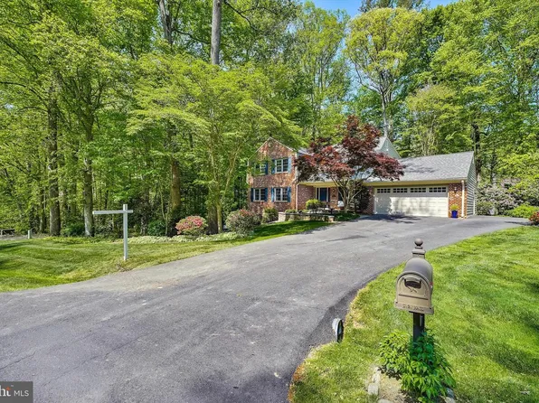 5932 Innisvale Dr, Fairfax Station, VA 22039