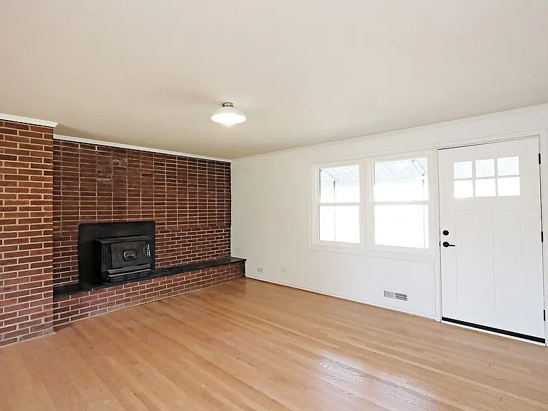 5709 Saint George Ave — Photo 5