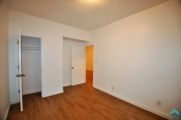 Rented by EXR | media 4