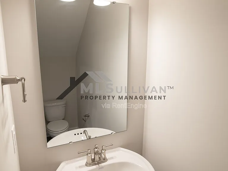 1010 Crater Lake Way — Photo 19