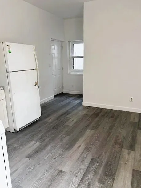1 bed, $2,400 — Photo 2