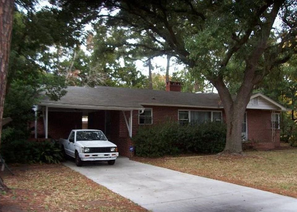 1st image of 3017 Sherwood Dr