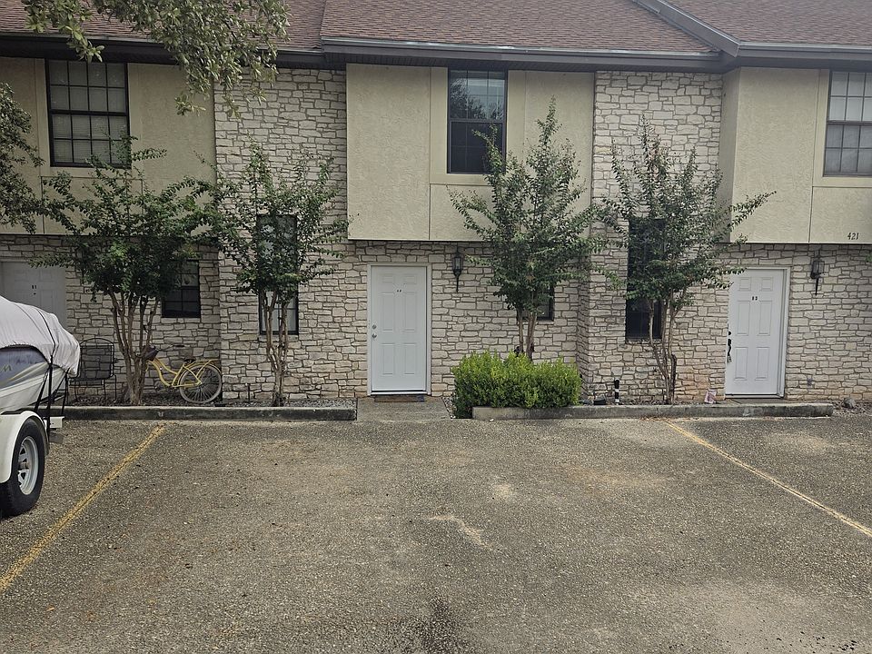 1st image of 421 Watts Ln Unit B2