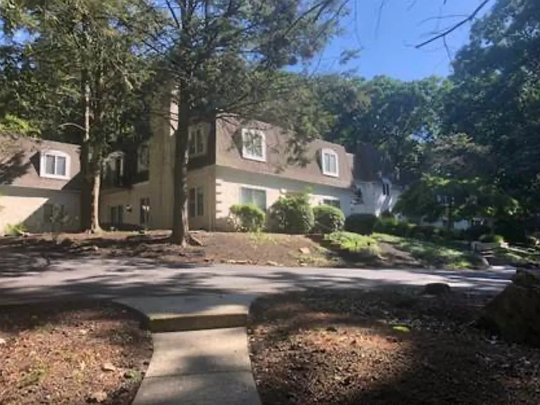 1700 Mountain View Rd — Photo 37