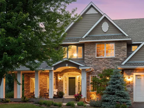 3049 Fairway Dr, Chaska, MN 55318