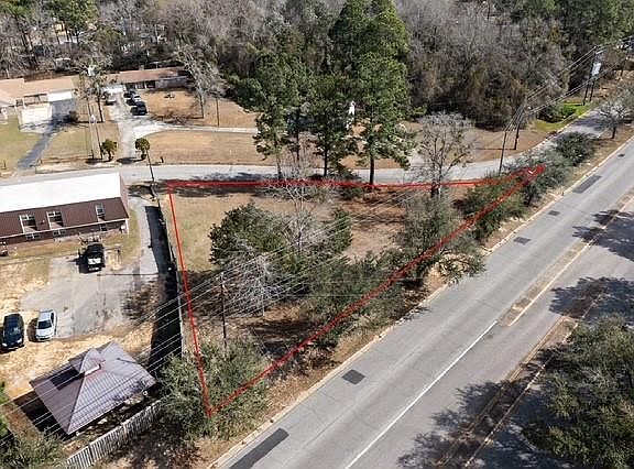 2nd image of 6721 Carnegie St