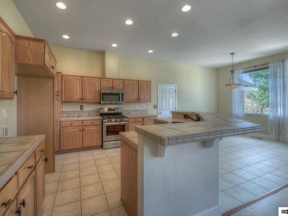 5th image of 1116 Camballeria Dr