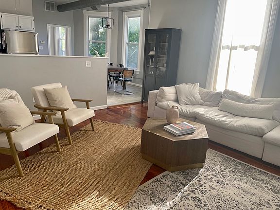 3rd image of 14 Kessler Pl APT 2