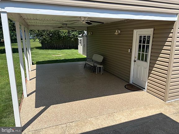 5th image of 124 Ashurst Ln