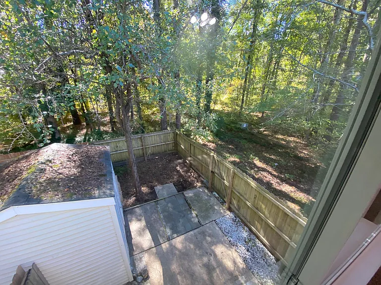 8129 McGuire Dr — Photo 14