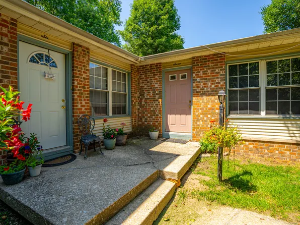 801 Carla Dr APT 8, Chesterton, IN 46304