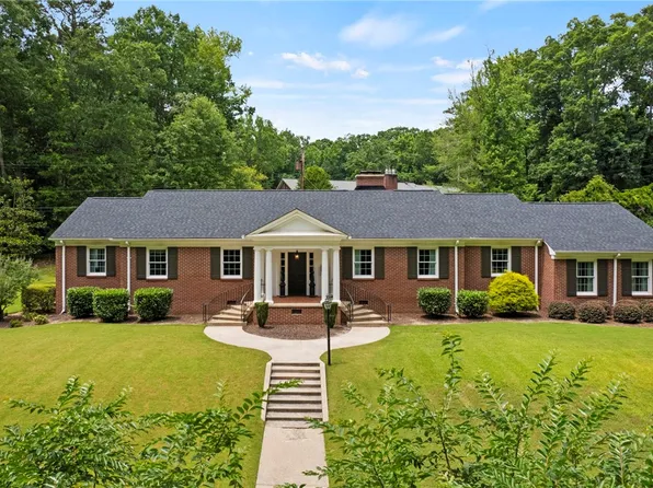 122 Blair Rd, Belton, SC 29627
