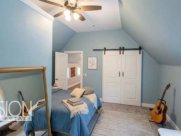 282 Ethan Allen Pkwy #1 — Photo 31