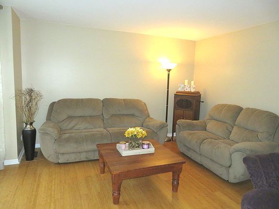 3rd image of 600 Jenna Dr