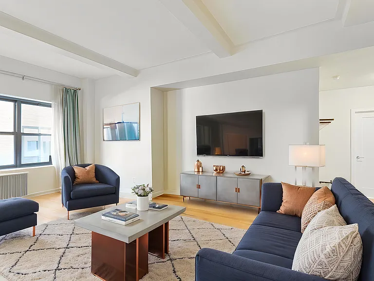 230 Riverside Dr #1B — Photo 3