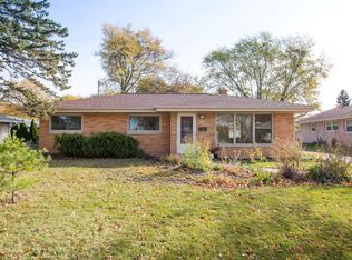 5204 Millbank Rd, Greendale, WI 53129