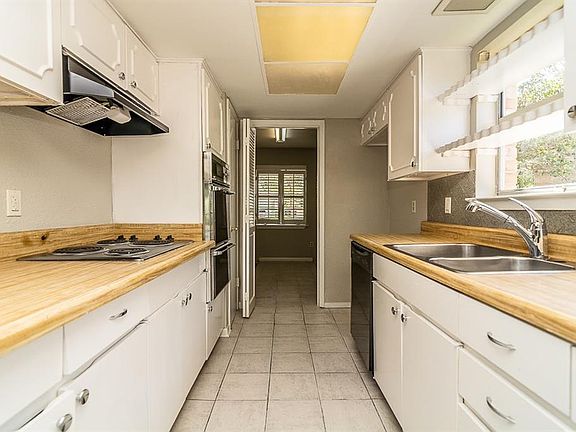 3rd image of 4517 Bucknell Dr