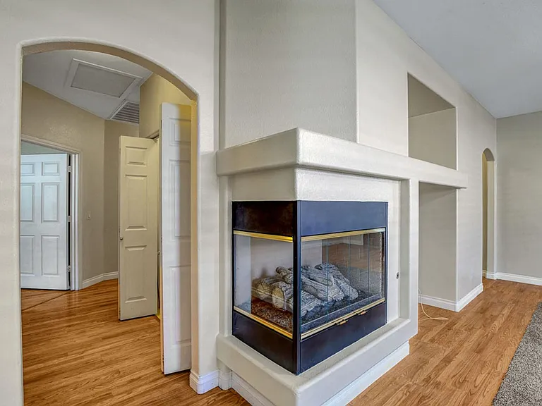 8737 Radiant Ruby Ave — Photo 20