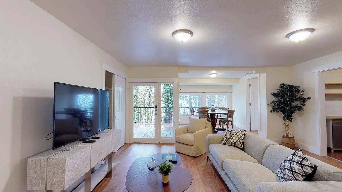 1 bed, 1.0 bath, $750 — Photo 1