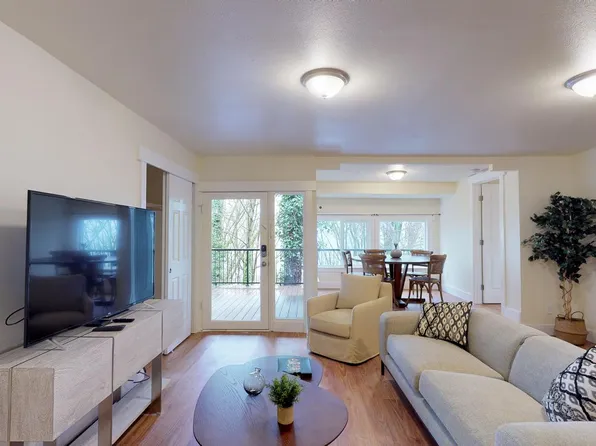 1641 10th Ave E, Seattle, WA