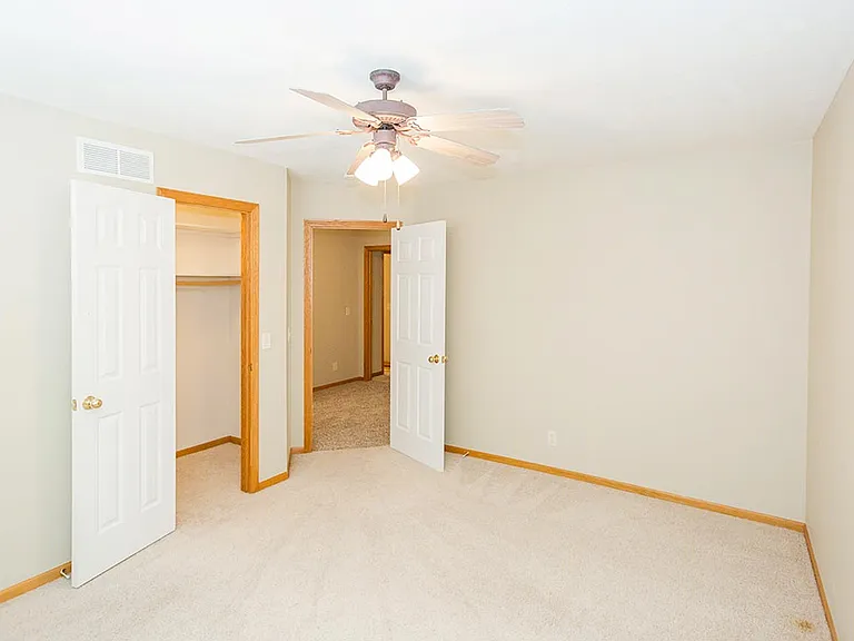 6910 Milan Dr — Photo 16