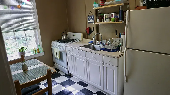 Rented by Garden Heights Realty | media 17