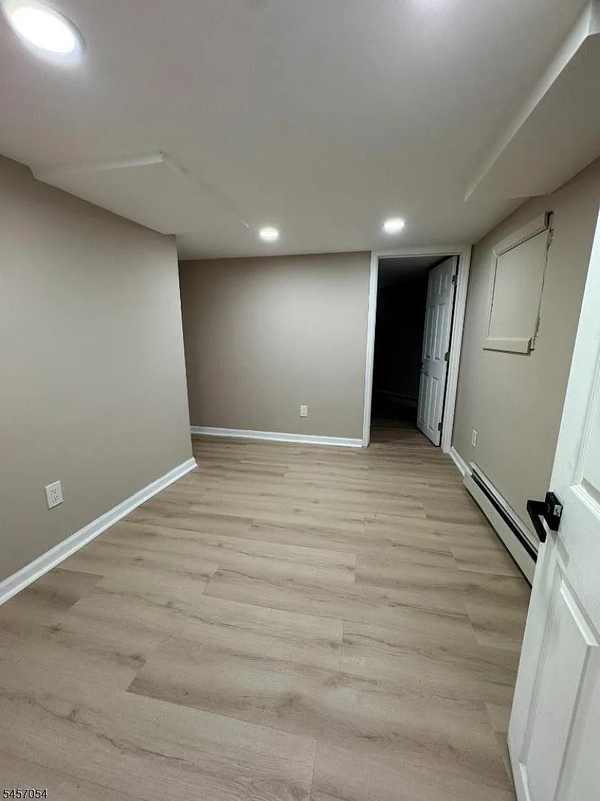 1 bed, 2.0 bath, $1,250 — Photo 4