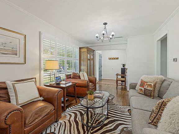 5th image of 7107 Bucknell Dr