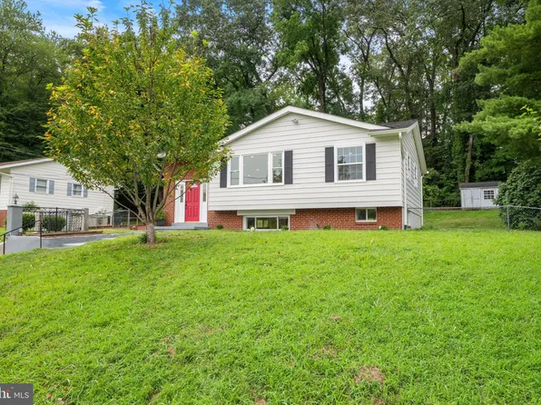 8912 Sylvania St, Lorton, VA 22079