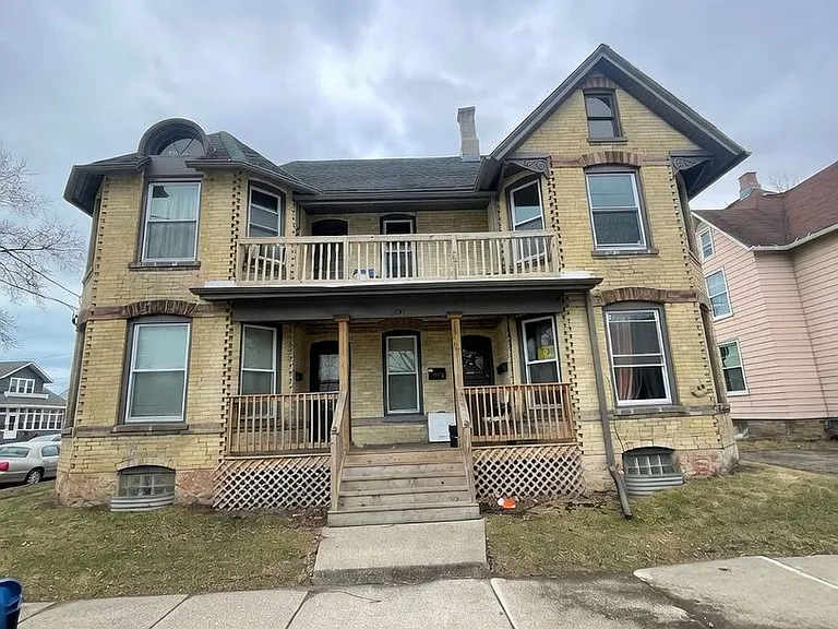 1201 Hagerer St. (4 Unit) — Photo 9