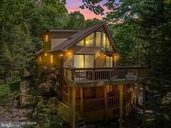 115 Greenwood Rd, Lake Harmony, PA 18624