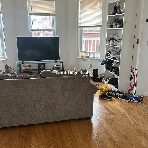 58 Mansfield St #3T — Photo 3