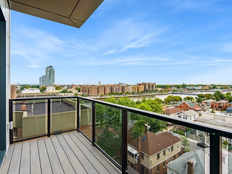 15 W End Ave #PHA — Photo 1