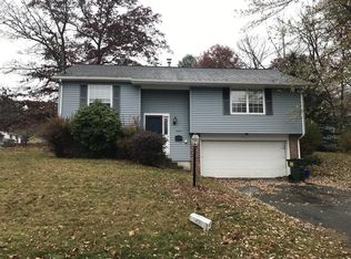 16 Erica Dr, Northbridge, MA 01534