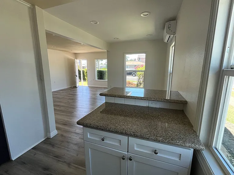7420 Vicki Dr — Photo 9