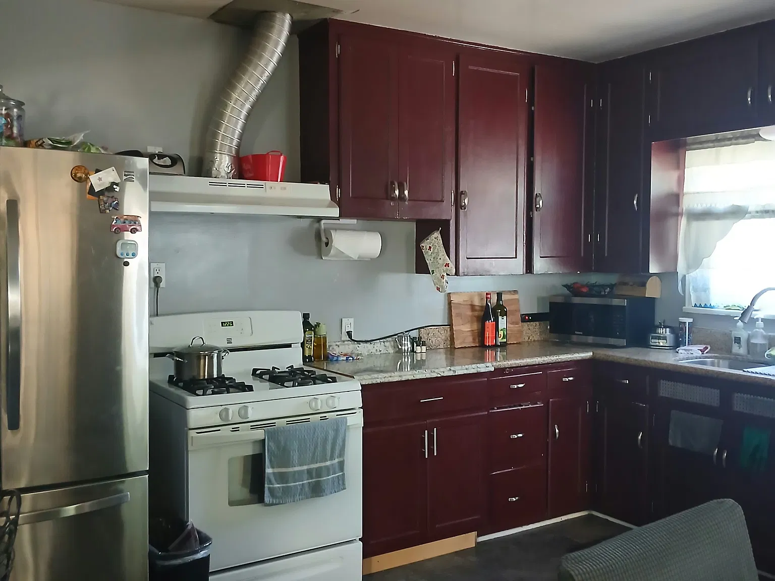 2 bed, 950 sqft, $2,400 — Photo 3