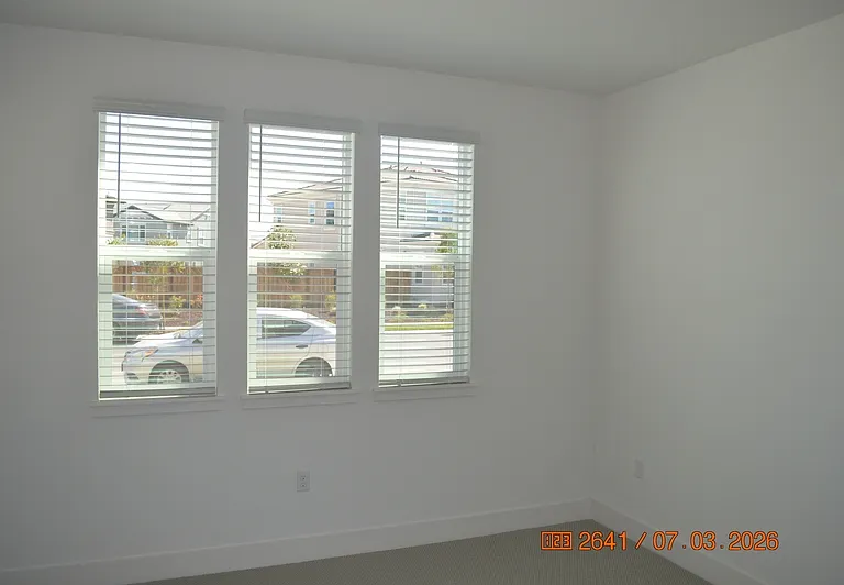 228 W Volta St — Photo 27